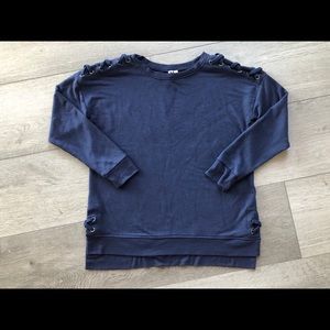 Cable and gauge women’s small